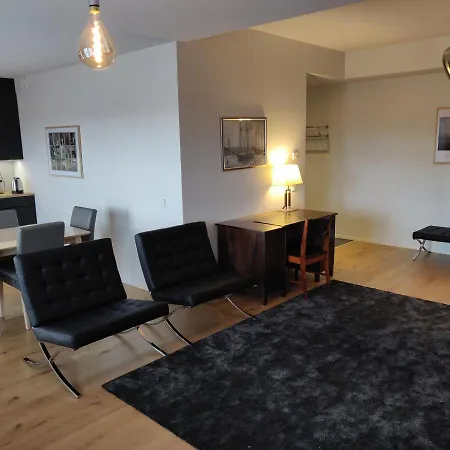 Riverside Lux With 2 Bedrooms, Car Park Garage And Sauna Apartmán Turku