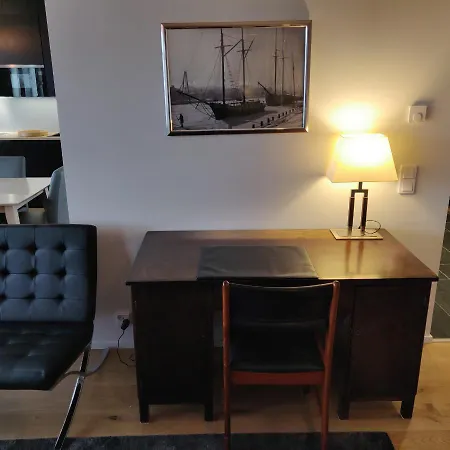 Riverside Lux With 2 Bedrooms, Car Park Garage And Sauna *