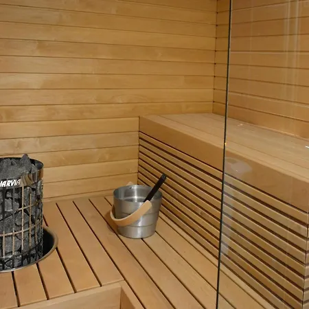 Riverside Lux With 2 Bedrooms, Car Park Garage And Sauna Turku