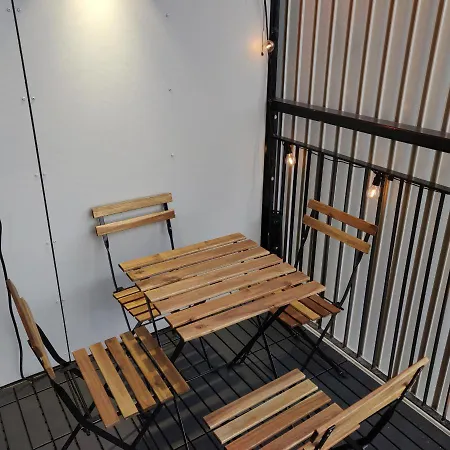 Riverside Lux With 2 Bedrooms, Car Park Garage And Sauna Apartment