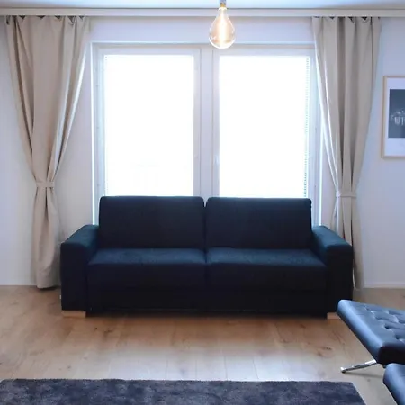 Apartment Riverside Lux With 2 Bedrooms, Car Park Garage And Sauna