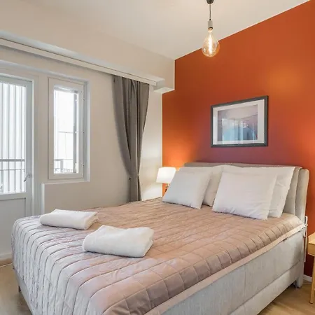 Riverside Lux With 2 Bedrooms, Car Park Garage And Sauna Apartment *