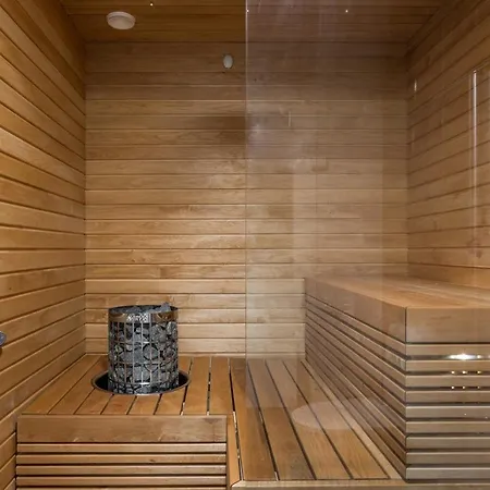 Riverside Lux With 2 Bedrooms, Car Park Garage And Sauna Turku